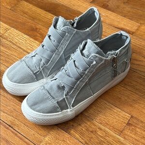 Women’s Blowfish Malibu Mamba Gray Canvas Wedge Platform Sneaker Size 10.5